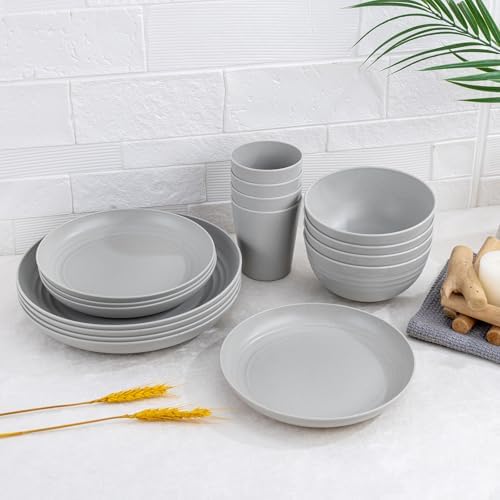 Beautiful 16-Piece Plastic Dinnerware Set