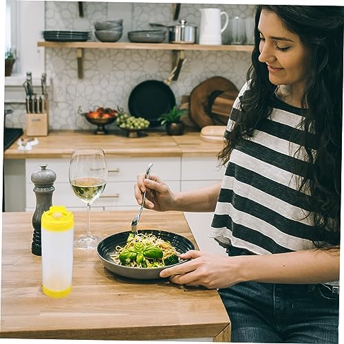 2Pcs Set Two-Handled Squeeze Bottles for Sauces 20oz Refillable Condiment Dispensers