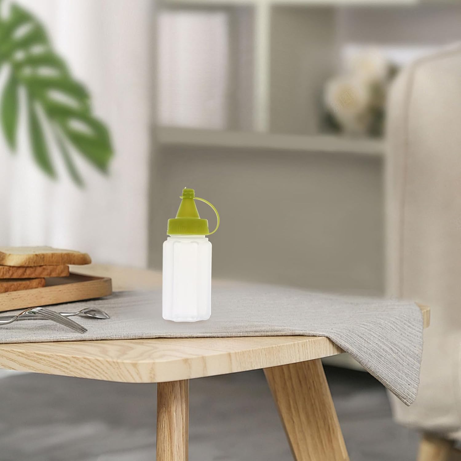 VOSAREA 4-Piece Squeeze Bottle Set for Ketchup Honey and More