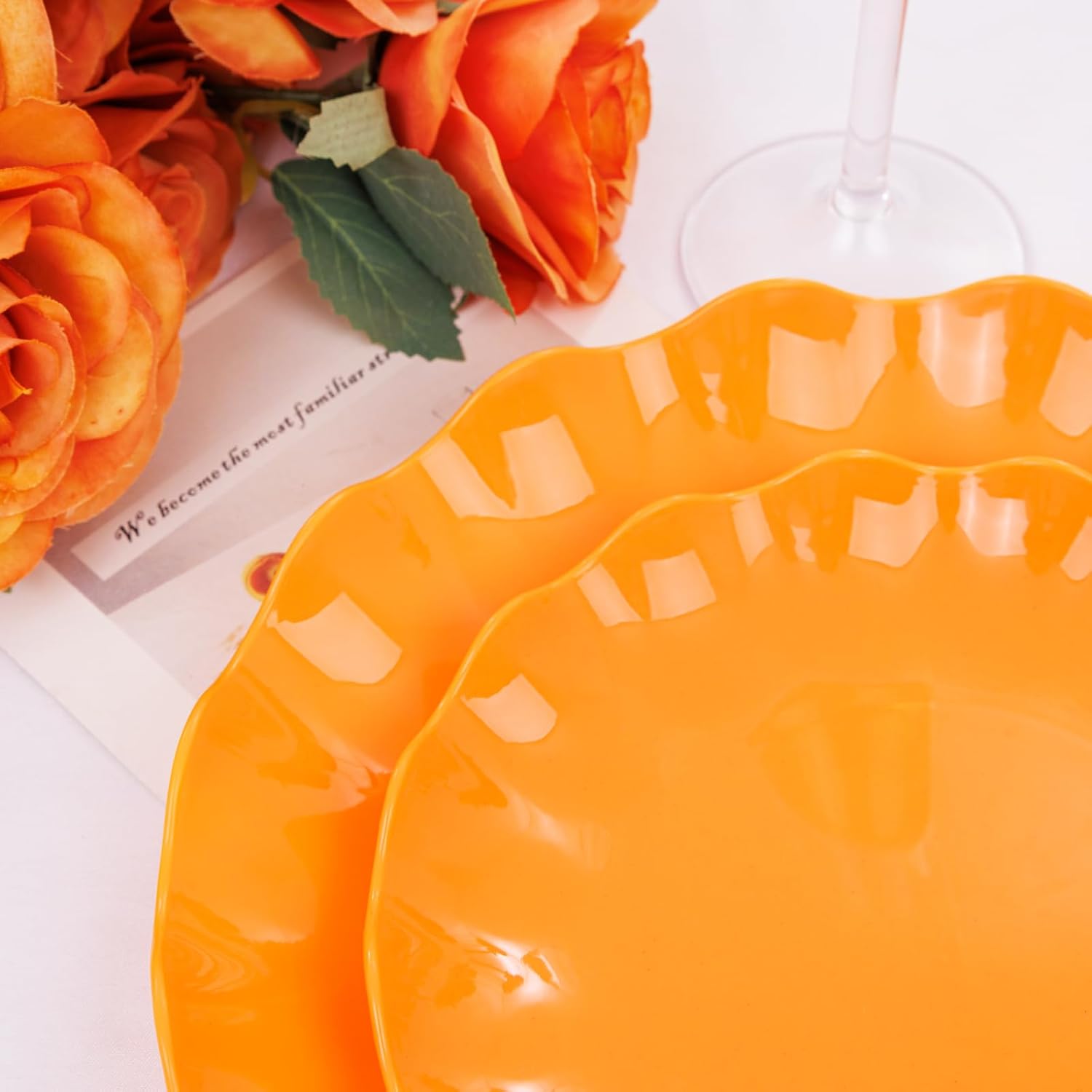 LIYH 24pcs Orange Platters - Scalloped Sturdy Reusable Plates for Parties