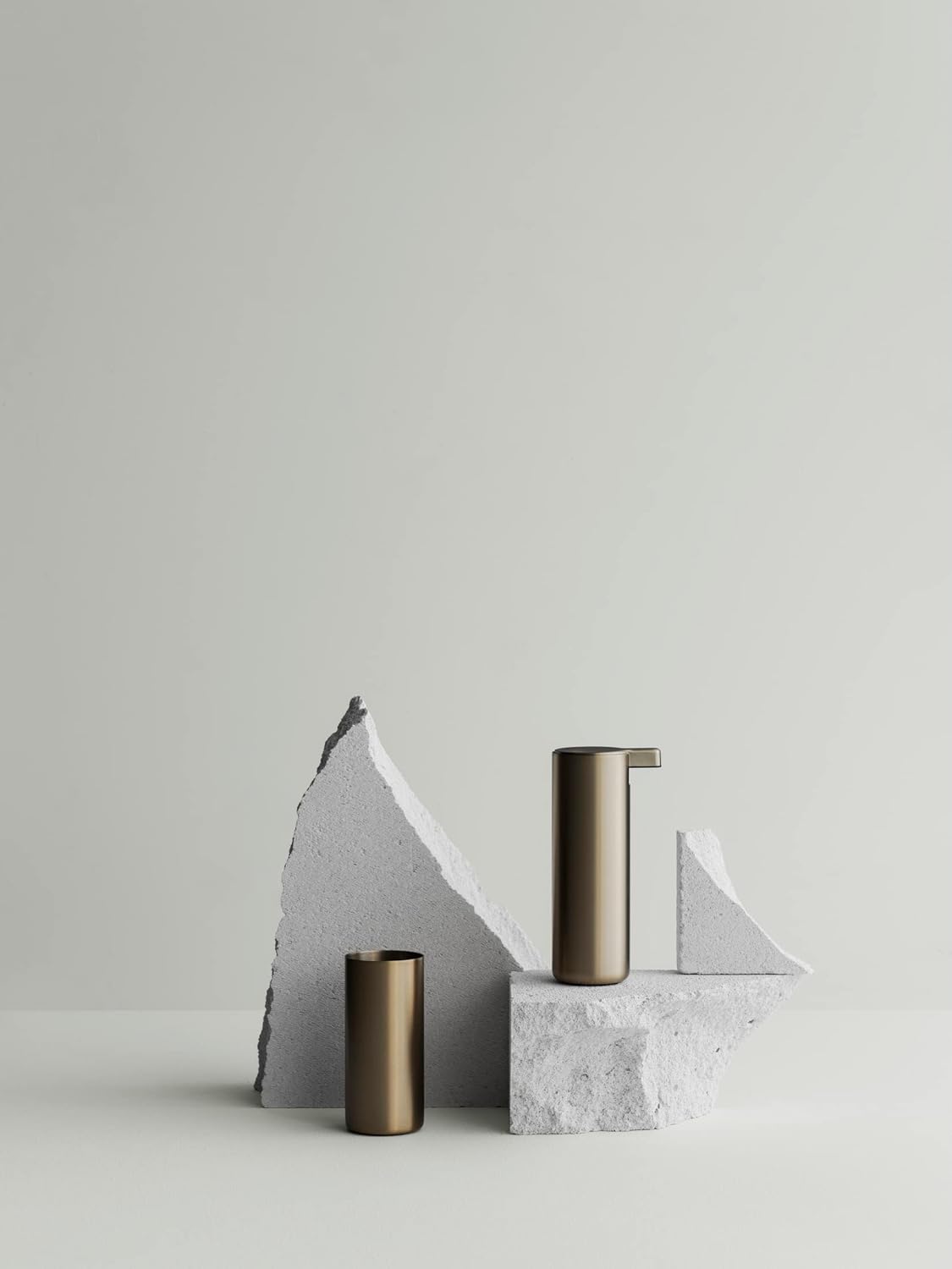Blomus MODO Bathroom Tumbler Essential for Touch-Ups and Clean Hygiene in the Bath