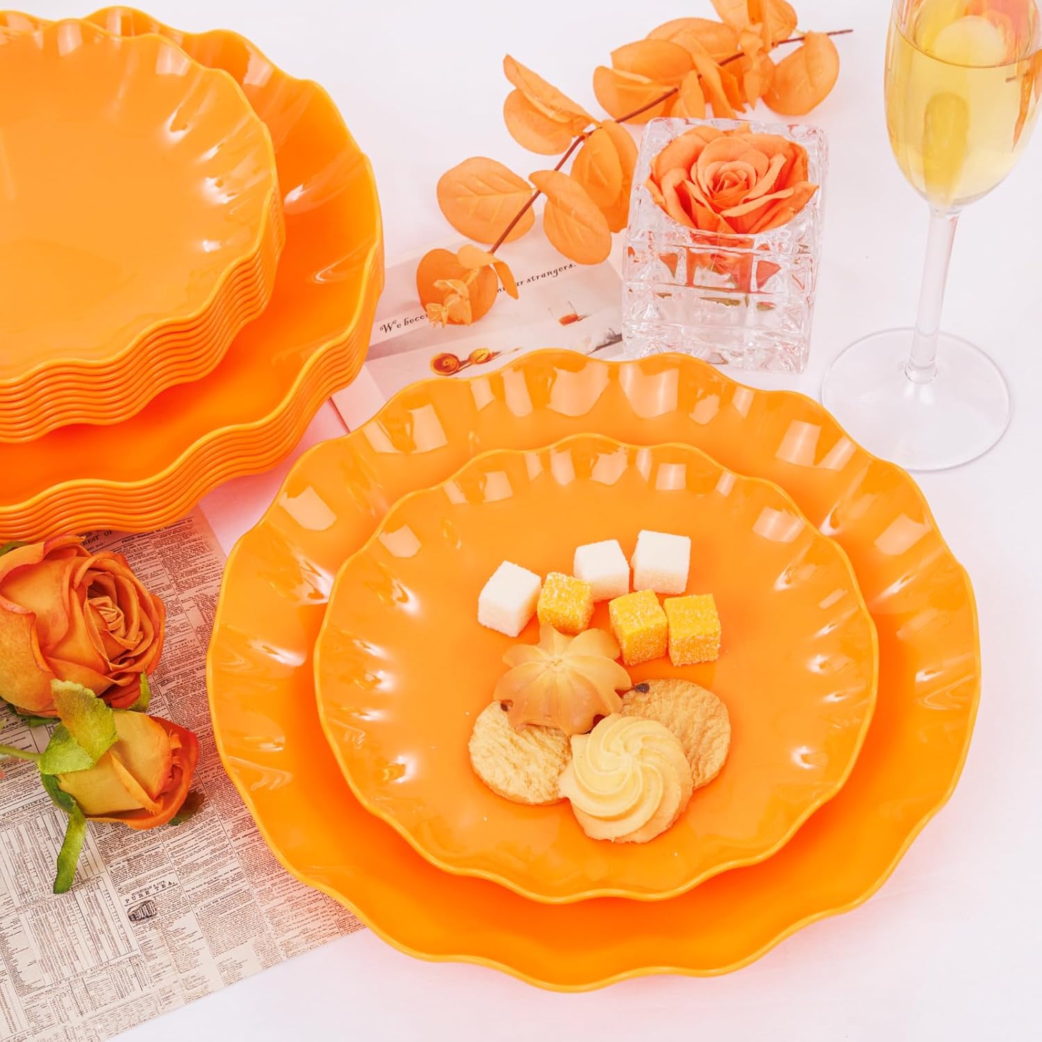 LIYH 24pcs Orange Platters - Scalloped Sturdy Reusable Plates for Parties