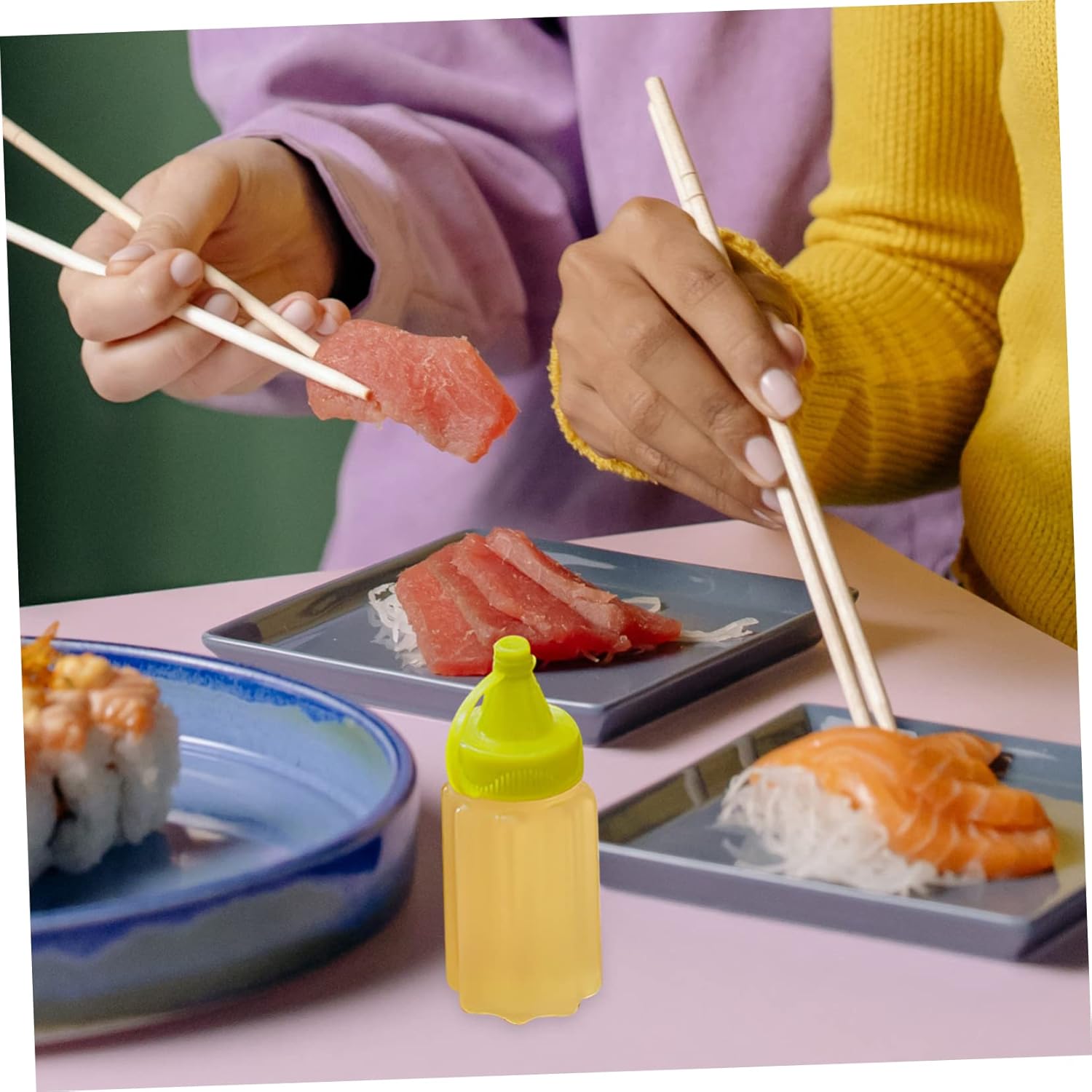BRIGHTFUFU Square Condiment Lids Set with Squeeze Bottles for BBQ Salads Storage