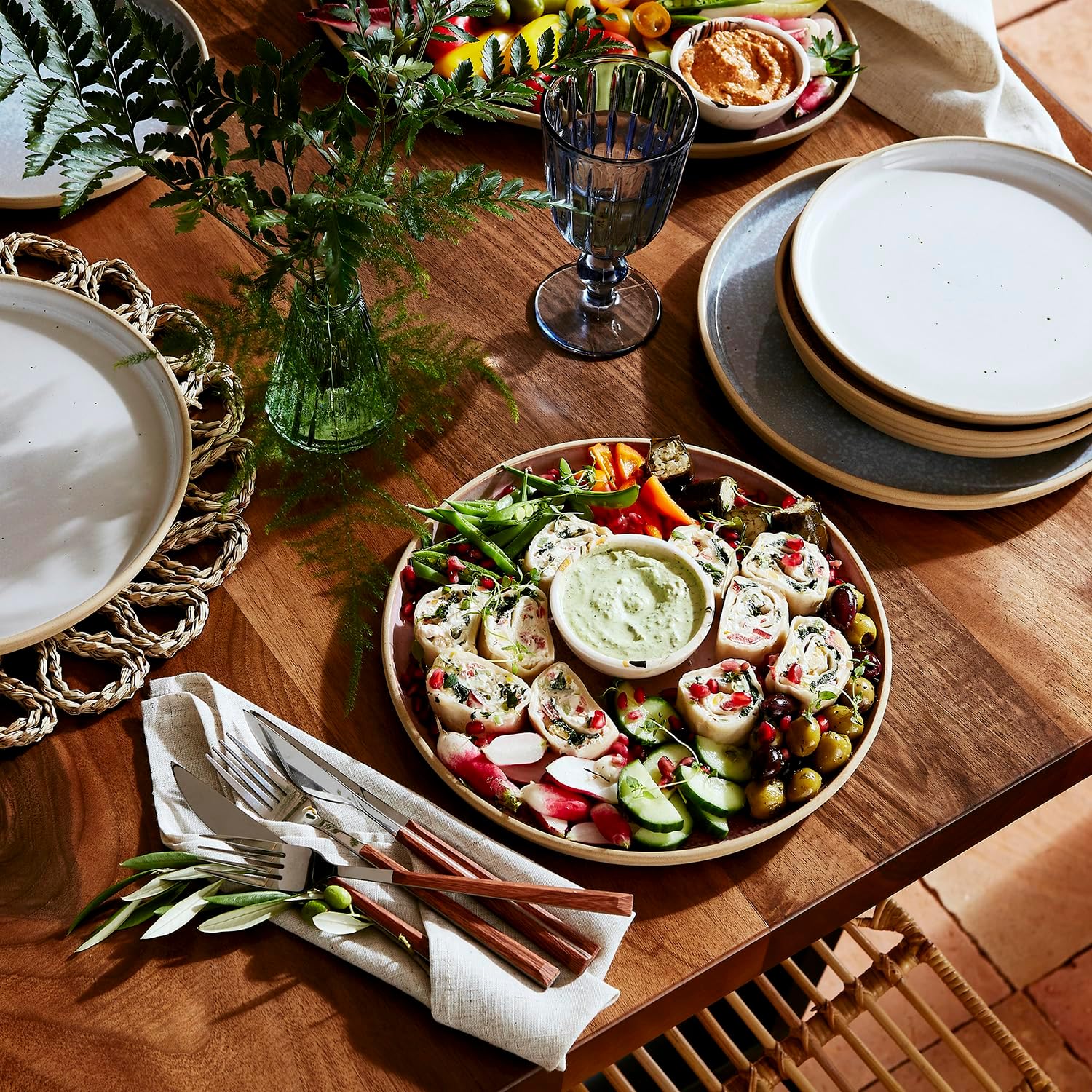 Modern Aquamarine Dinnerware Set