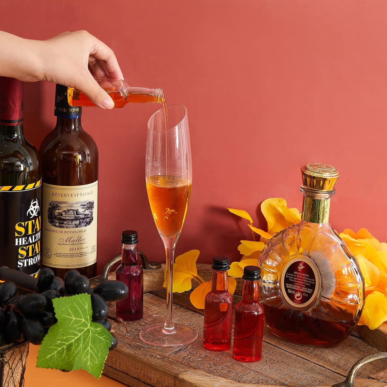 Tessco 100-Piece Mini Liquor Bottles Set