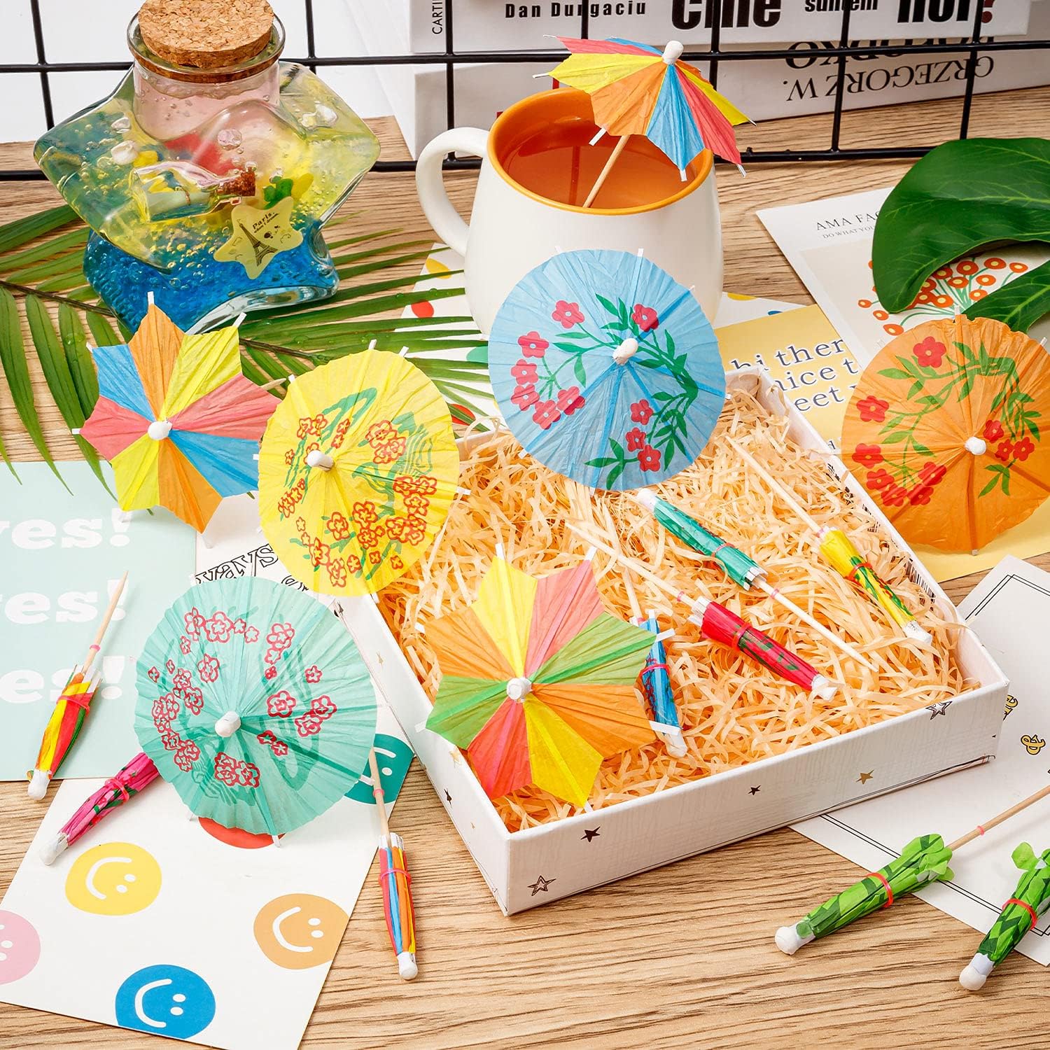 FFNIU 152-Piece tropical Drink Umbrellas for Tiki Bars Parties